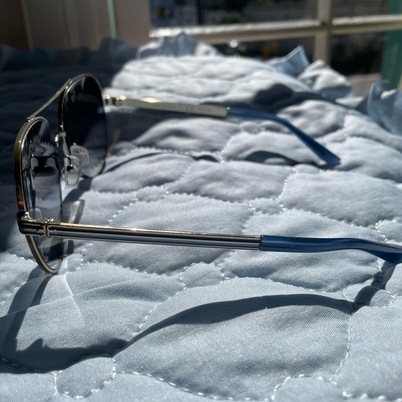 Sunglasses - Picture 2 of 4